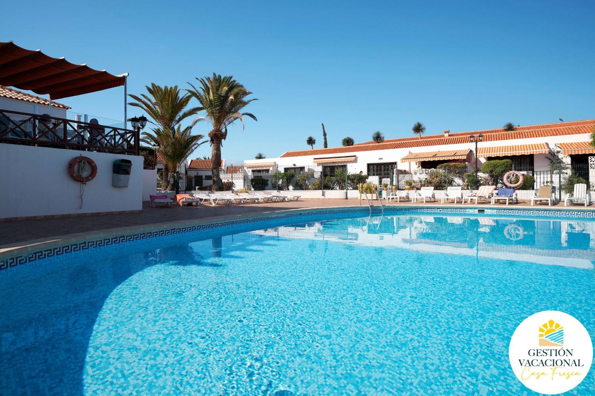Marina Primavera Heated Pool Free Wifi 아데제 외부 사진